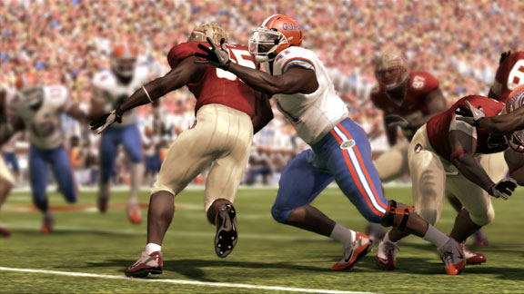 NCAA Football 11 Strong Close HB Off Tackle