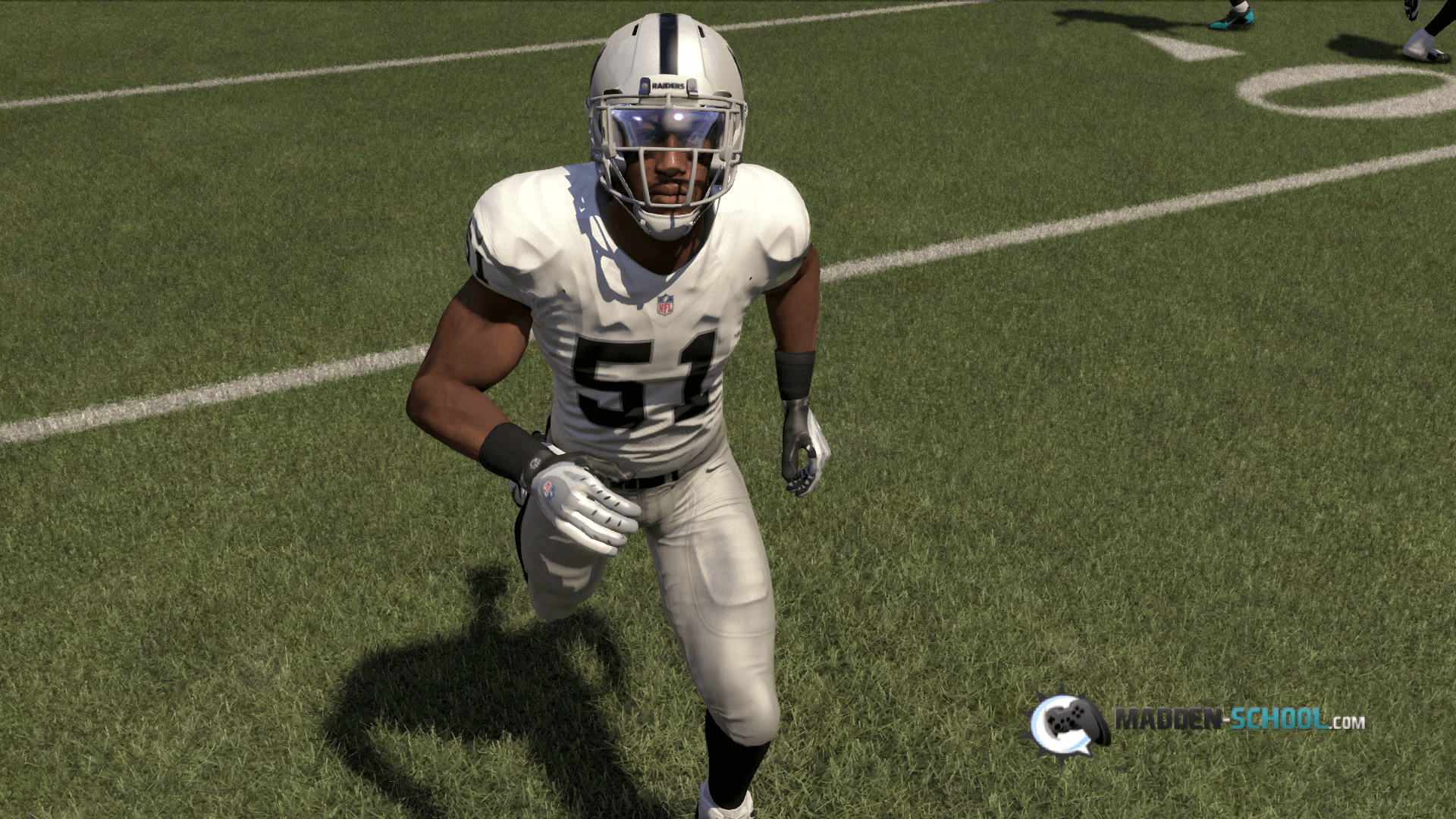 madden-17-screenshoot-Bruce-Irvin