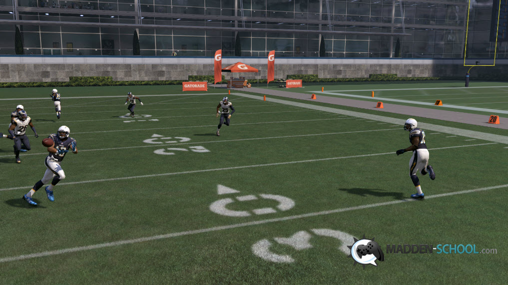 madden-17-wr-corner-2