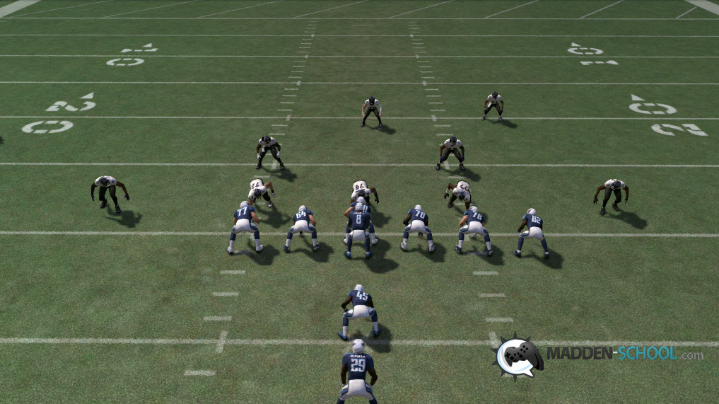 madden-17-hb-stretch-defense-2